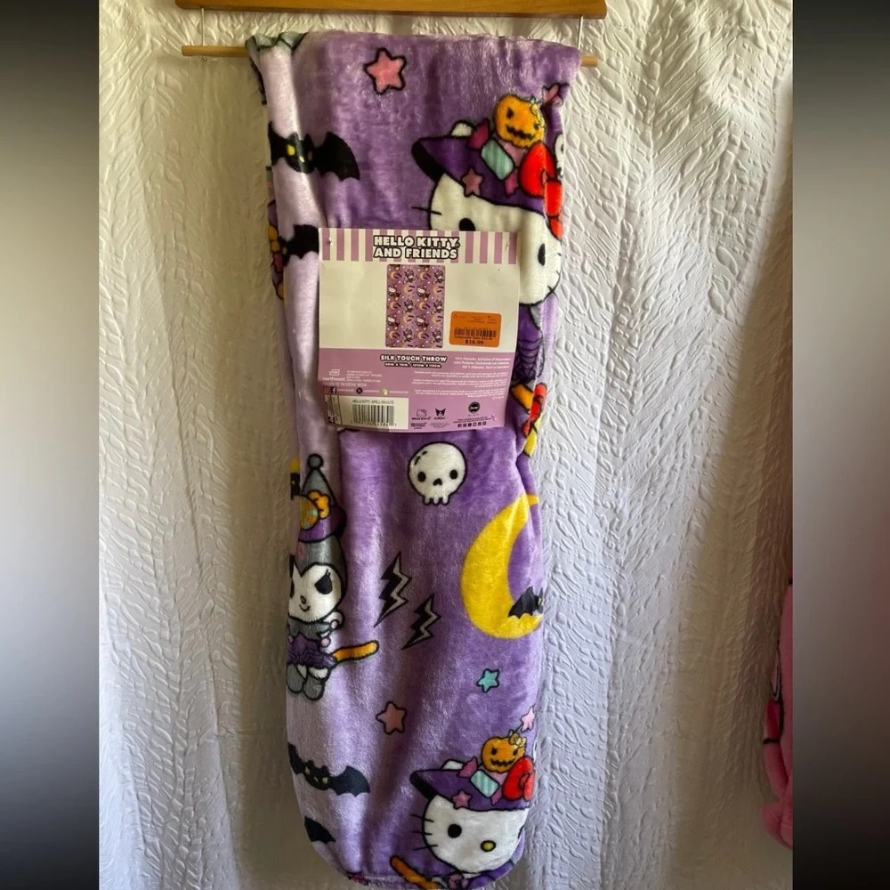 Hello Kitty & Kuromi Throw Blanket 50x70 Halloween NWT**